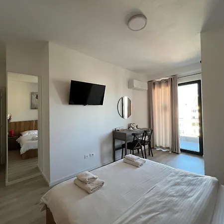 Dennys New Bazaar Delight Tiran