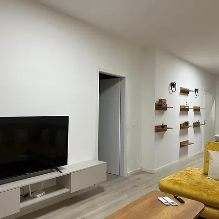 Dennys New Bazaar Delight * Tiran